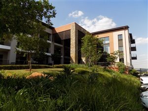 196 m² Office Space in Greenstone Hill