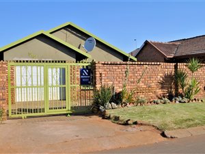 3 Bed House in Vosloorus