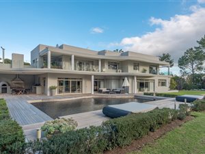 4 Bed House in Parel Vallei