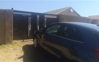 3 Bedroom House in Golden Gardens