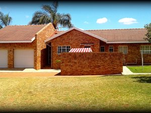 4.2 ha Farm in Ivydale