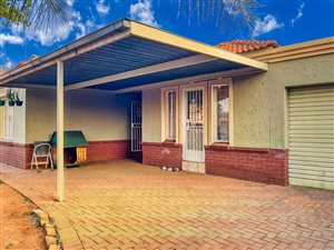 3 Bed House in Eloffsdal
