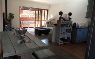 2 Bedroom Simplex in Waterkloof Park