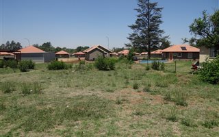 674 m² Land available in Strubenvale