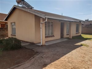 3 Bed House in Vosloorus