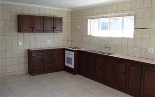 1.5 Bedroom Garden Cottage in Florida Park