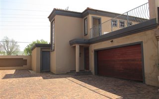 3 Bedroom Cluster in Bergsig