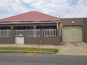 3 Bed House in Geduld