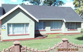 3 Bedroom House in Bisley