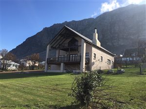 3 Bed House in Bettys Bay