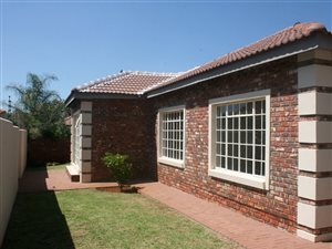 3 Bed House in Doringkruin