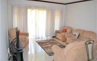3 Bedroom Apartment in Summerset