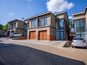 2 Bed Townhouse in Lynnwood Manor