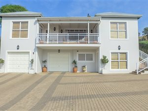 4 Bedroom House in Assagay
