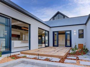 5 Bed House in Kingswood Golf Estate