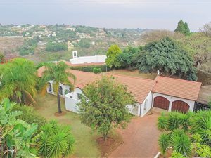 4 Bedroom House in Waterkloof Heights
