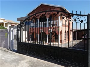4 Bed House in Havenside