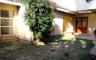 3 Bedroom House in Mooivallei Park