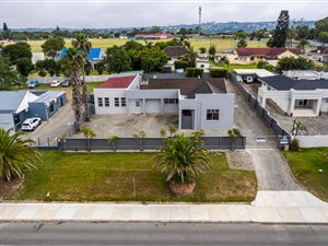 456 m² Office Space in Beacon Bay