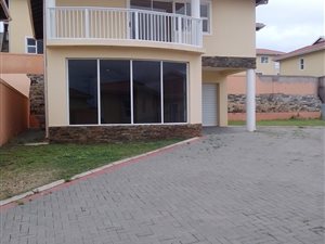 3 Bed Townhouse in Southgate