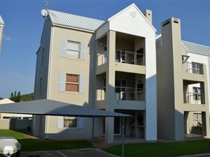2 Bed Apartment in Diaz Beach