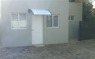 1 Bedroom Garden Cottage in Risidale