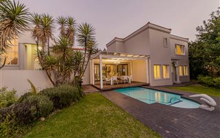 4 Bedroom House in Dainfern