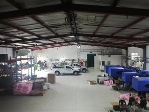 1500 m² Commercial space in Queensmead Industrial