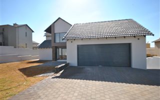 4 Bedroom House in Country View Estate