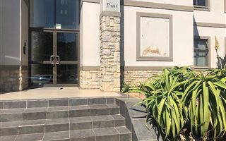 105 m² Commercial space in Kloof