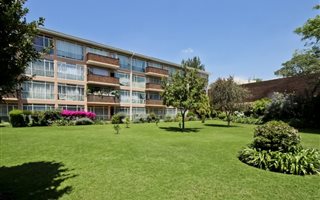 2 Bedroom Apartment in Kew