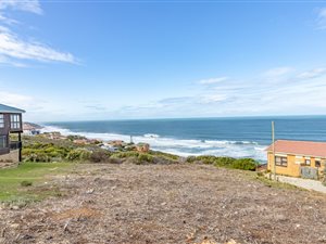 900 m² Land available in Dana Bay