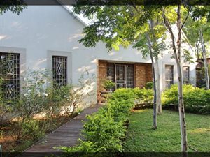 5 Bed House in Colbyn