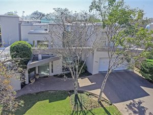 4 Bed House in Dainfern Golf Estate