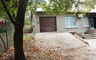 3 Bedroom House in Numbi Park