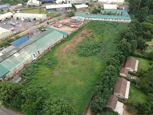 1.4 ha Land available in Waterfall