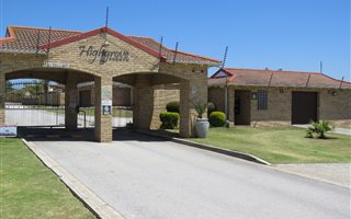 480 m² Land available in Beverley Grove