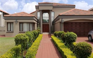 4 Bedroom House in Willow Acres
