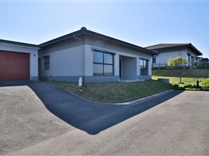 3 Bed Townhouse in Palm Lakes Estate