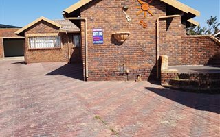 3 Bedroom House in Elandspark