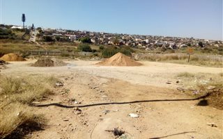 1862 m² Land available in Cosmo City