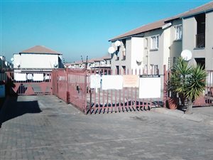 2 Bed Townhouse in Elspark