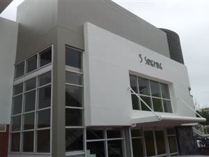 149 m² Office Space in Somerset Park