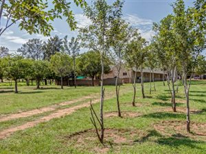 4.4 ha Farm in Lanseria and surrounds
