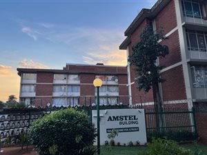 3 Bed Apartment in Meyerspark