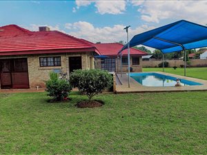 3 Bed House in Mookgophong (Naboomspruit)
