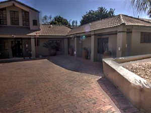 5 Bed House in Morninghill