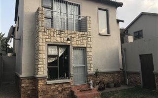 2 Bedroom Duplex in Broadacres