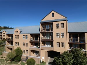 2 Bed Apartment in Klein Welgevonden