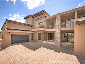 4 Bed House in Waterfall Country Estate